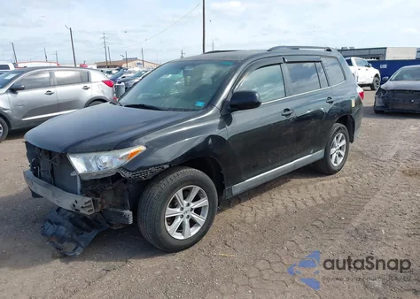 2012 Toyota Highlander Base V6 z USA, uszkodzony, nr VIN 5TDBK3EHXCS108923